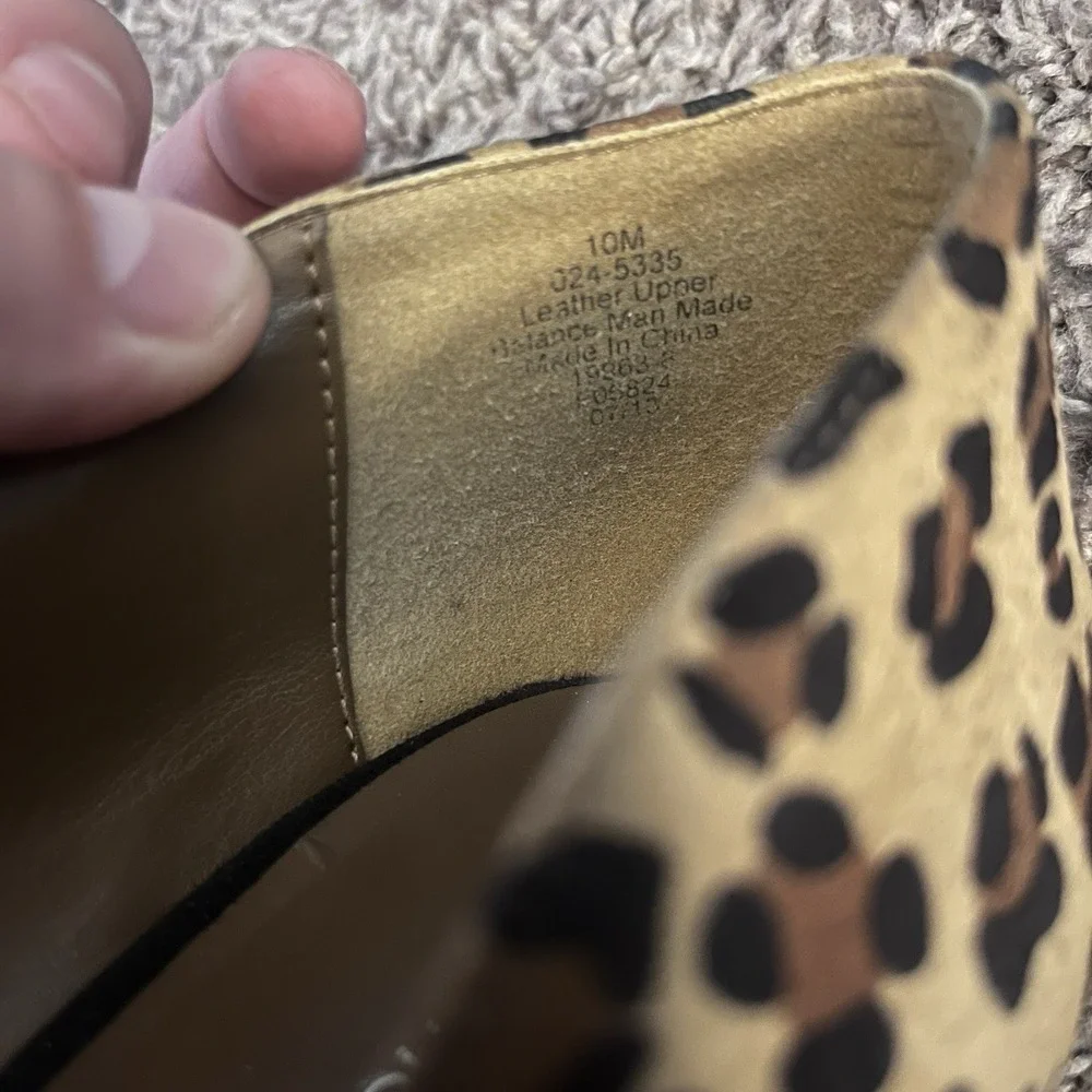 Liz Claiborne Leopard-Print‎ Leather Pumps in Tan and Black Size 10